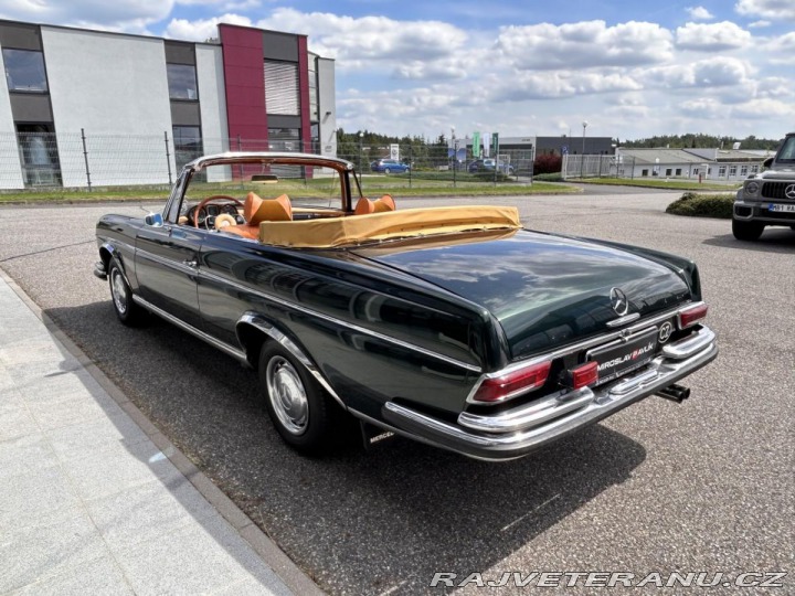 Mercedes-Benz 220 SE / W111 1963