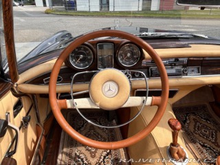 Mercedes-Benz 220 SE / W111 1963