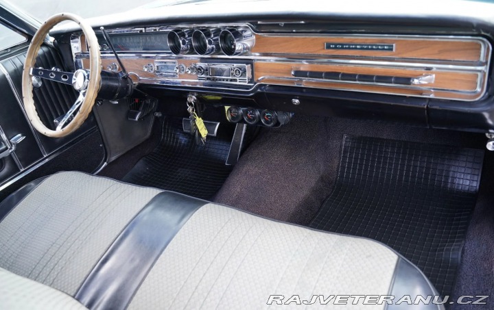 Pontiac Bonneville Coupe 1965