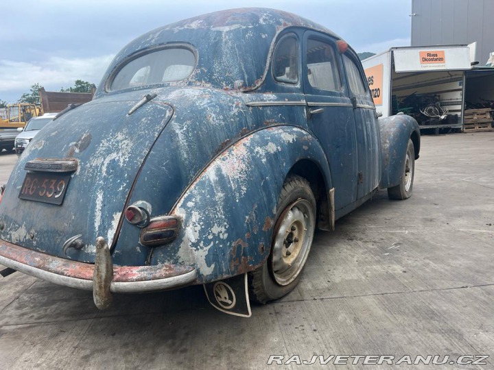 Škoda 1102 Tudor 4 dverova rv 1952 1952