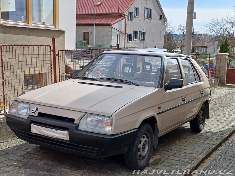 Škoda Favorit 135 L