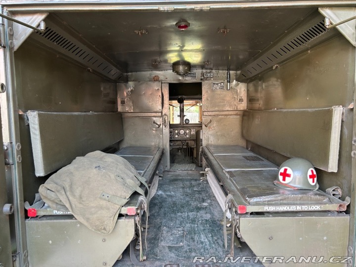 Dodge M37 M43 - AMBULANCE 1951