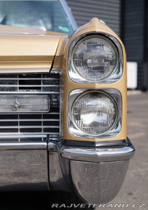 Cadillac DeVille Convertible 1966
