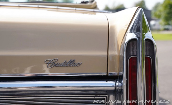 Cadillac DeVille Convertible 1966