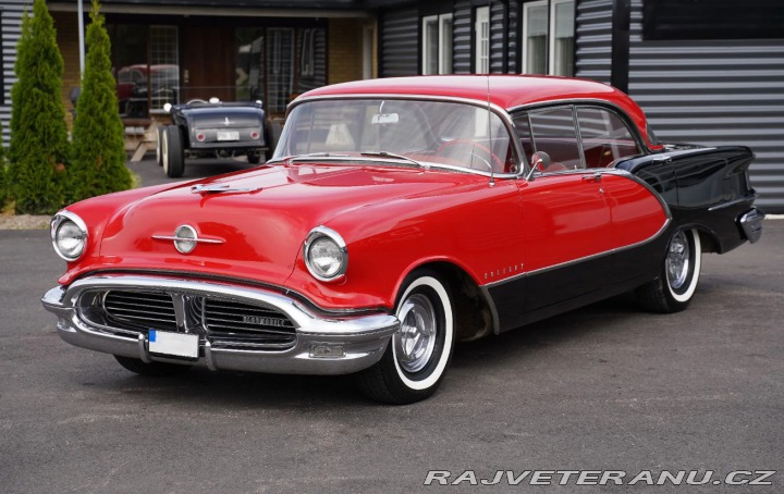 Oldsmobile 98 Holiday 324 1956