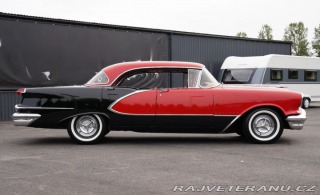Oldsmobile 98 Holiday 324 1956