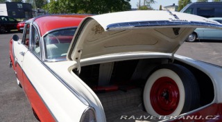 Ford Fairlane Crown Victoria 1955