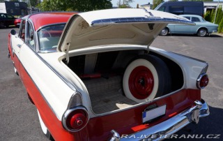 Ford Fairlane Crown Victoria 1955