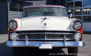 Ford Fairlane Crown Victoria 1955