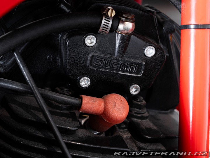 Ducati 750 PANTAH 750 GP 1983