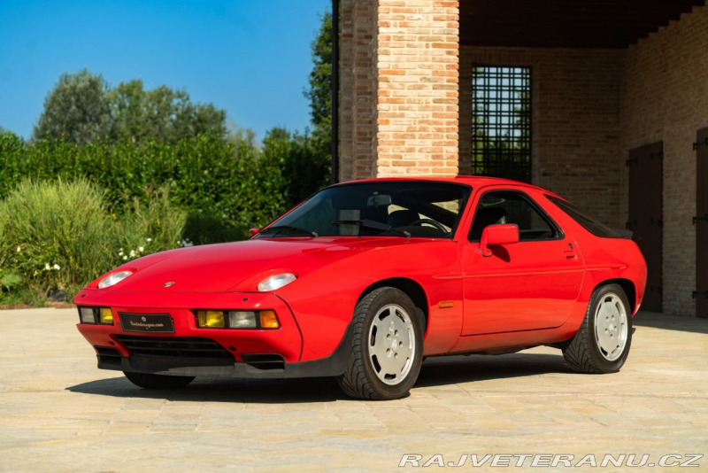 Porsche 928 S