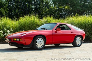 Porsche 928 S 1984