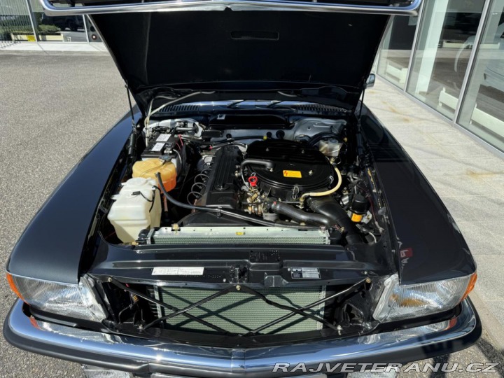 Mercedes-Benz SL W107 SL300 1989