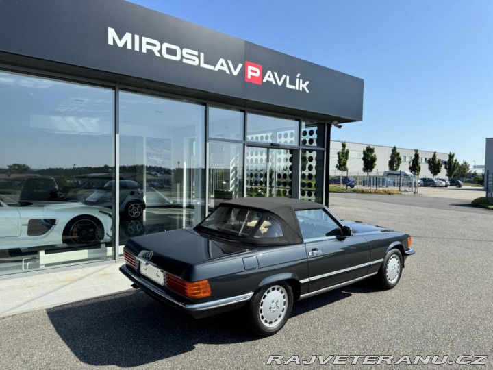 Mercedes-Benz SL W107 SL300 1989