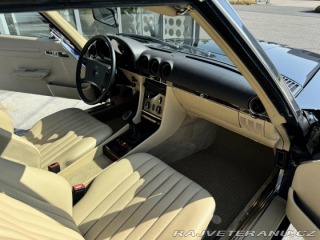 Mercedes-Benz SL W107 SL300 1989