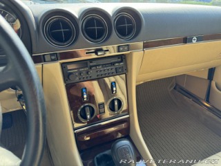 Mercedes-Benz SL W107 SL300 1989