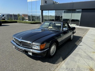 Mercedes-Benz SL W107 SL300 1989