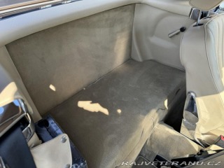 Mercedes-Benz SL W107 SL300 1989
