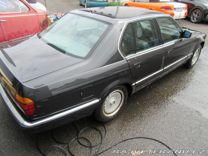 BMW 7 750 I E32 1990