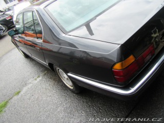 BMW 7 750 I E32 1990