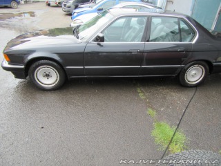 BMW 7 750 I E32 1990