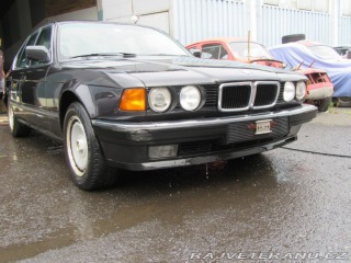 BMW 7 750 I E32 1990