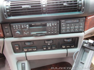 BMW 7 750 I E32 1990
