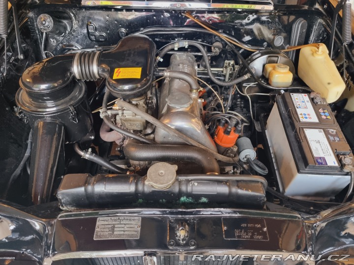 Mercedes-Benz 200 w110 1966