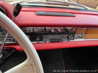 Mercedes-Benz 200 w110 1966
