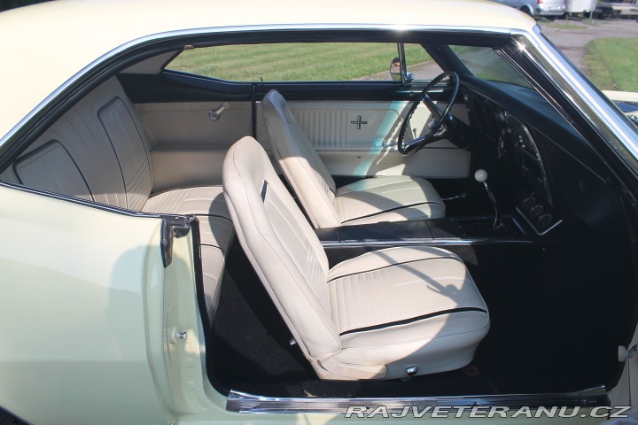 Chevrolet Camaro RS, 327 V8, 4st. manuál 1966