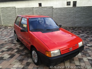 Fiat Uno Logo 2000