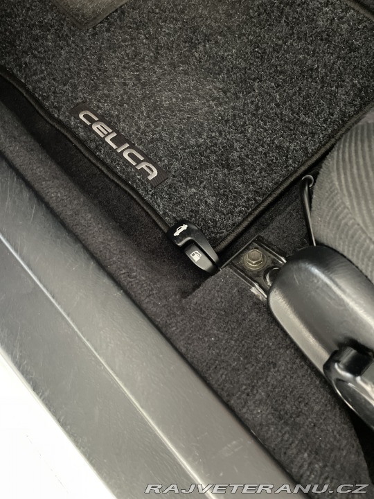Toyota Celica 1.8 benzin , super stav 1999