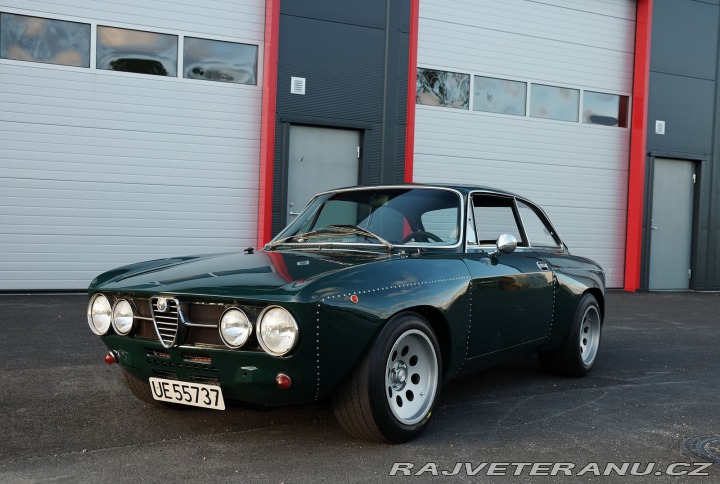 Alfa Romeo GT  1976