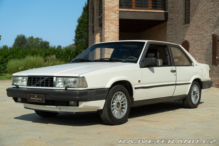 Volvo 780 Coupé TURBO BERTONE 1986