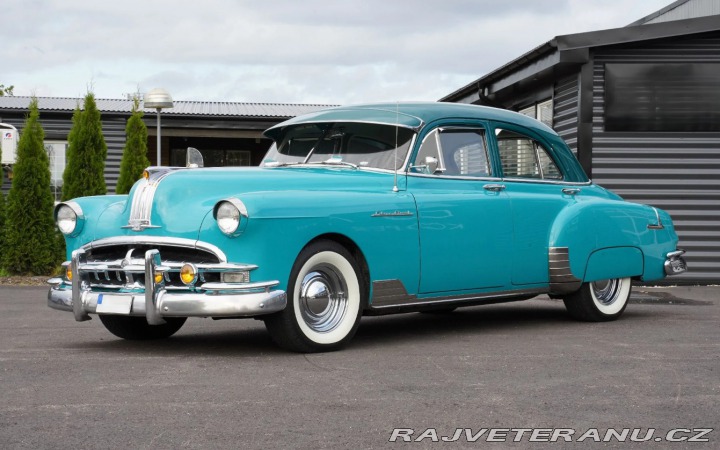 Pontiac Chieftain Silver Streak 1949
