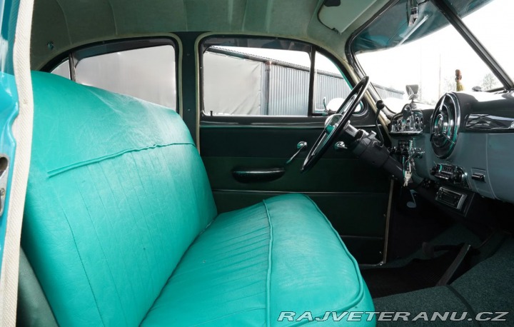 Pontiac Chieftain Silver Streak 1949