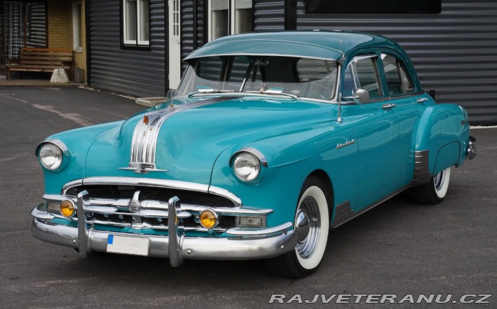 Pontiac Chieftain Silver Streak 1949