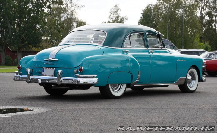 Pontiac Chieftain Silver Streak 1949