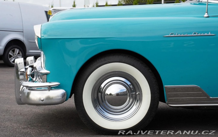 Pontiac Chieftain Silver Streak 1949