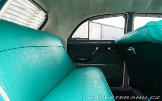 Pontiac Chieftain Silver Streak 1949