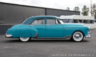 Pontiac Chieftain Silver Streak 1949