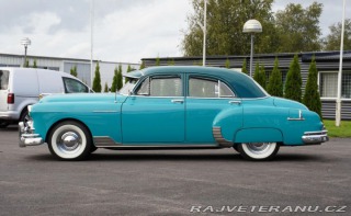 Pontiac Chieftain Silver Streak 1949