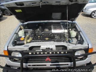 Mitsubishi Pajero 2,5 TD 70w DAKAR 1990