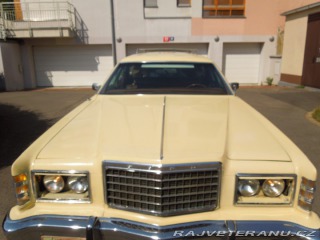 Ford LTD Country squire 1976