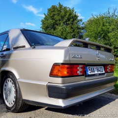 Mercedes-Benz 190 2.5-16 1989