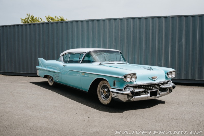 Cadillac DeVille 1958 Coupe mezisérie…