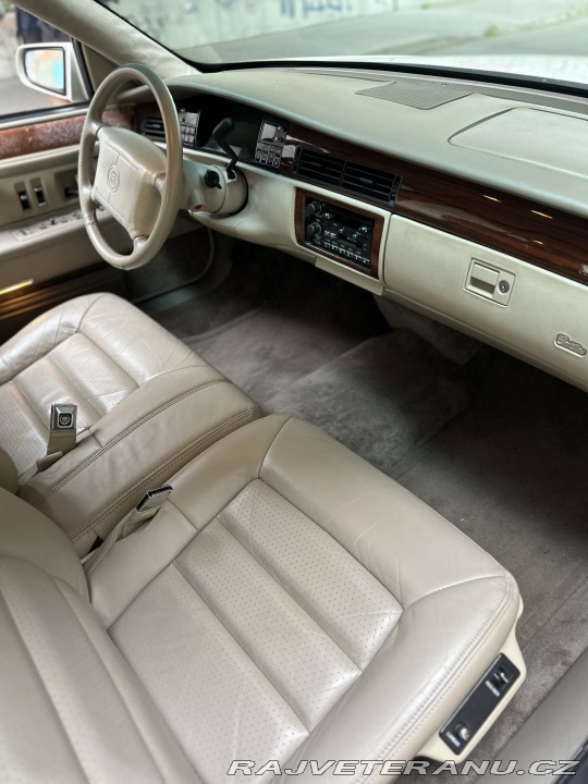 Cadillac DeVille Concours 1994