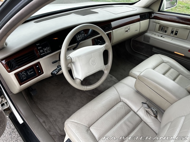 Cadillac DeVille Concours 1994