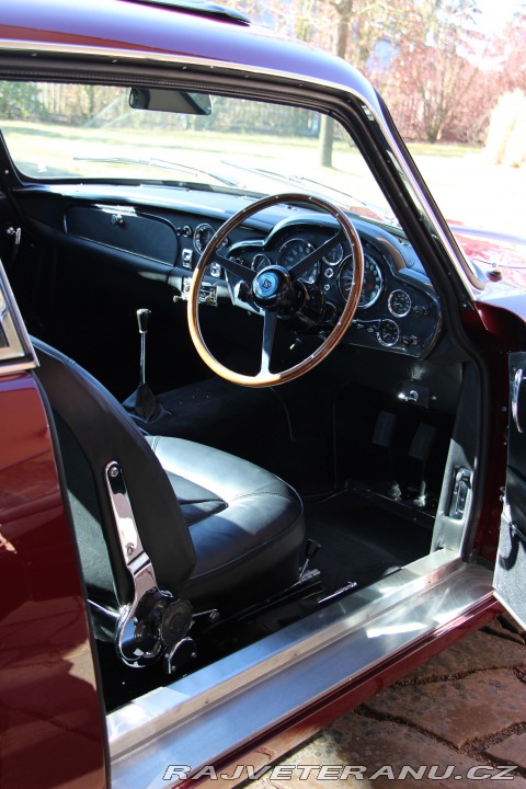 Aston Martin DB DB6 Vantage RHD 1966