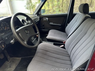 Mercedes-Benz 240 TD S123 1983